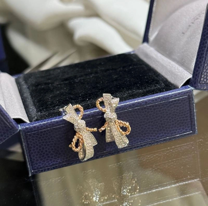 Chaumet Earrings Vibrant 214302