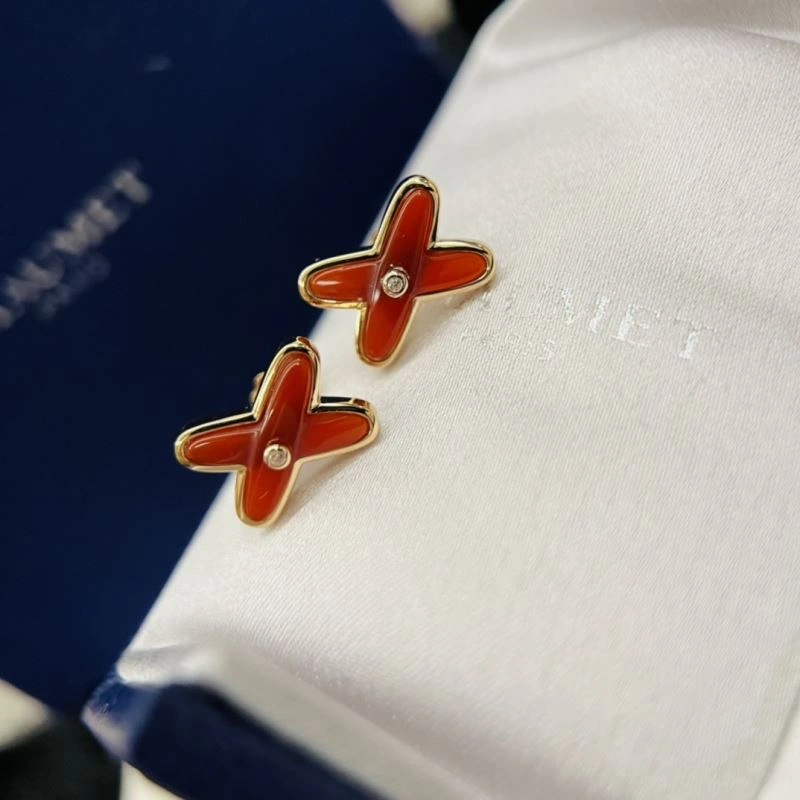 Chaumet Earrings SmoothTexture 214360