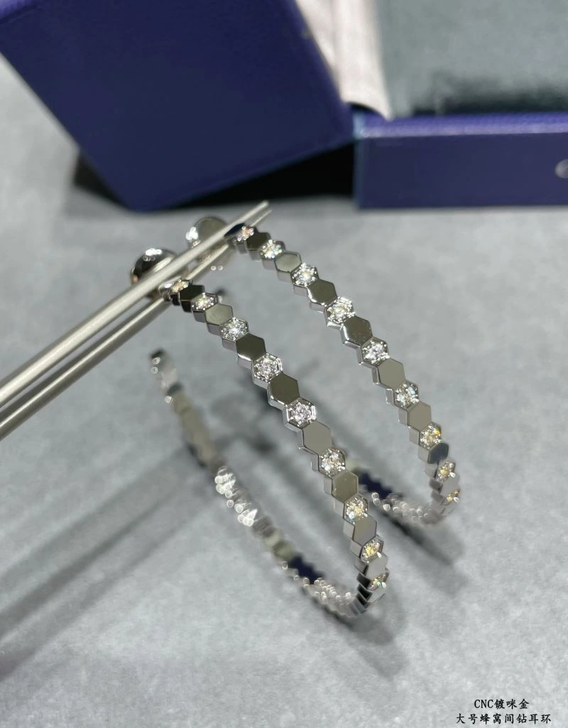 Chaumet Earrings ModernLook 212678