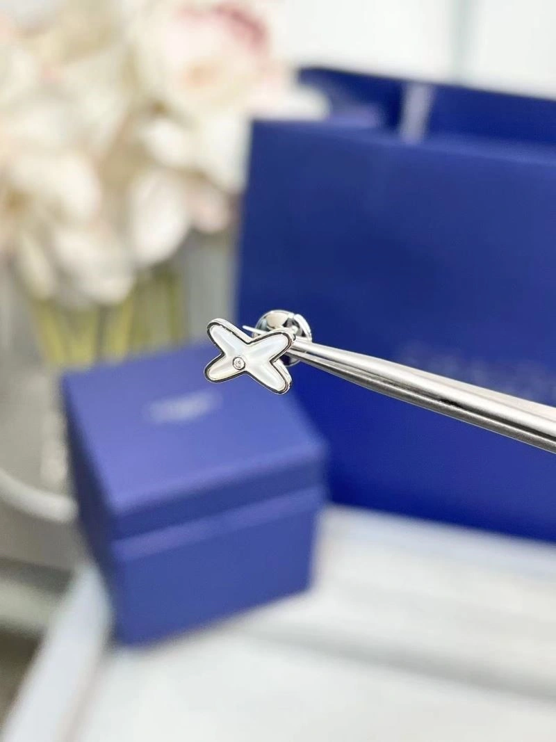 Popular Chaumet Earrings 210859