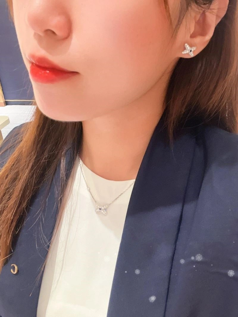 Chaumet Earrings Reliable 210025