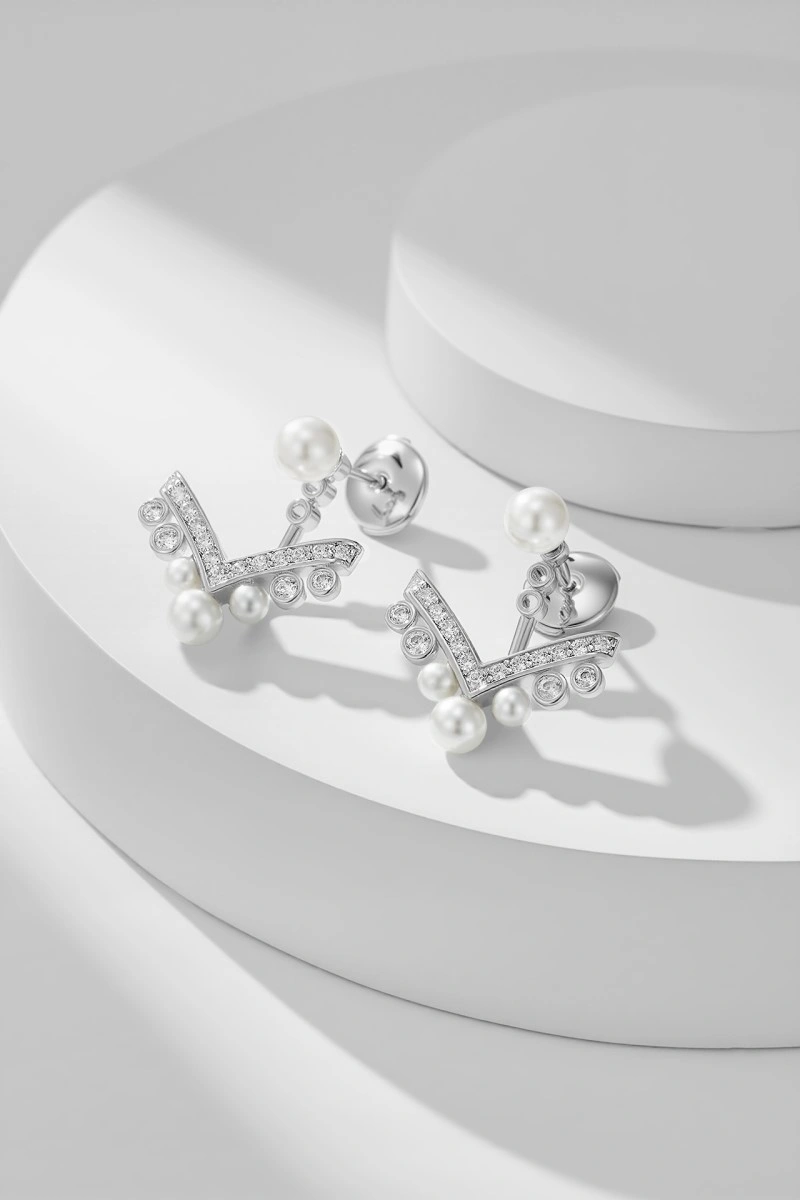 Trendy Chaumet Earrings 208131