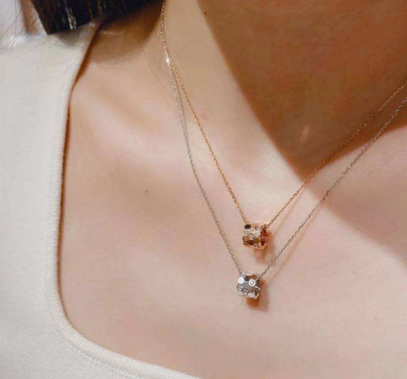 Cozy Chaumet Necklaces 213999