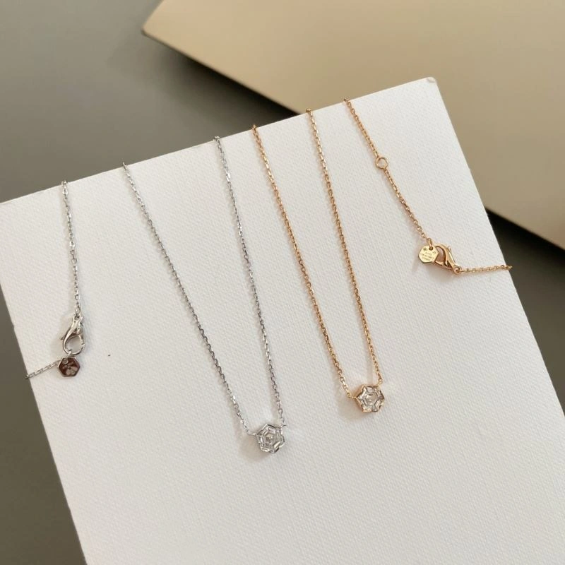 Chaumet Necklaces Contemporary 214002