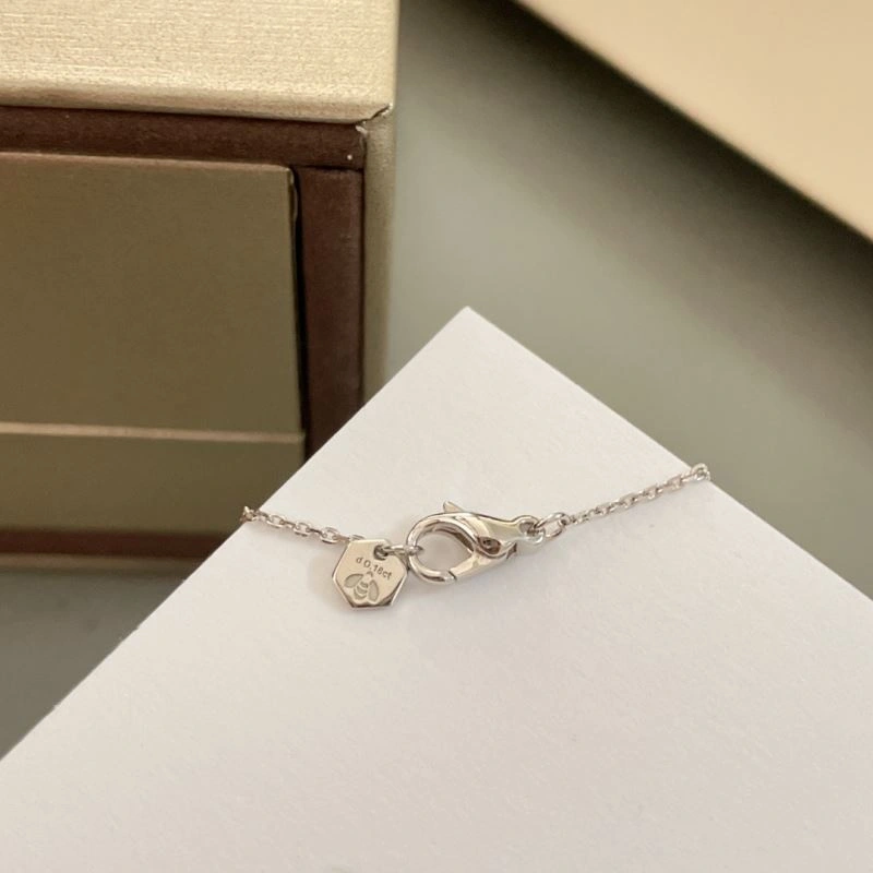 Chaumet Necklaces Contemporary 214002