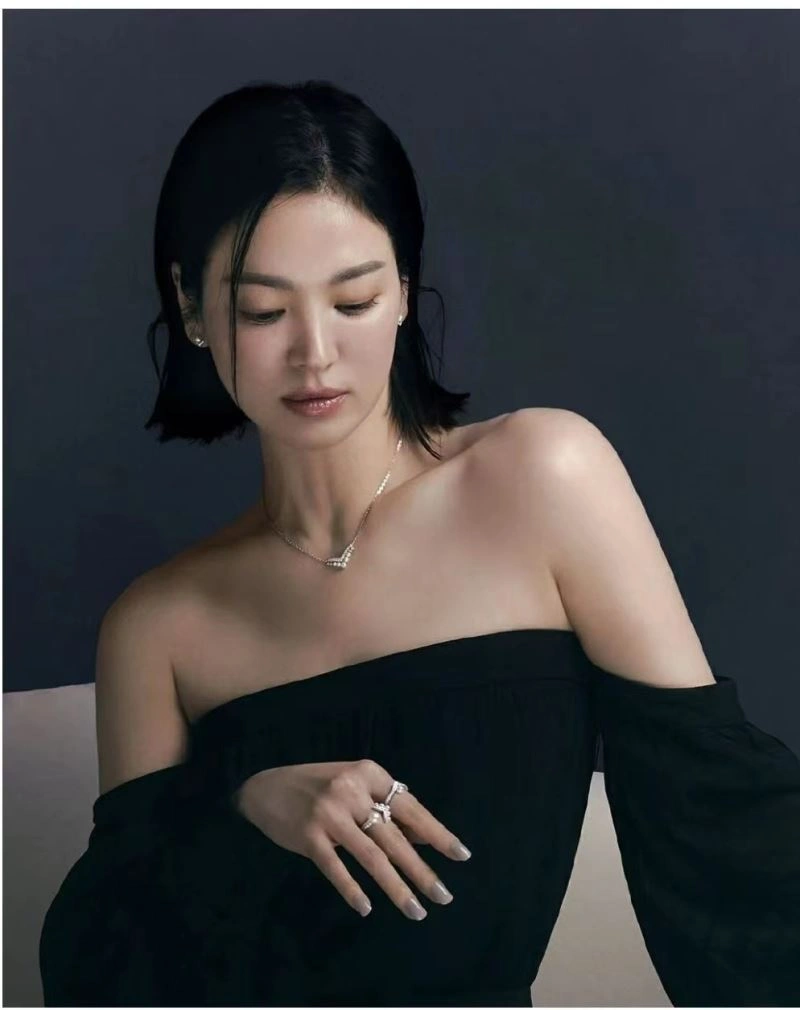 Chaumet Necklaces MultiPurpose 213557