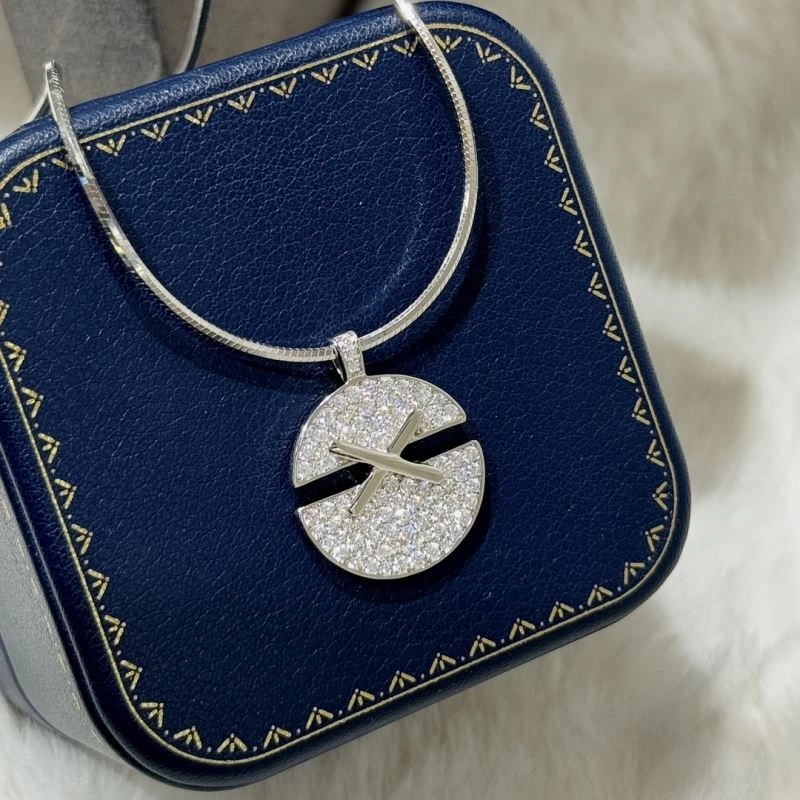 HighPerformance Chaumet Necklaces 213553