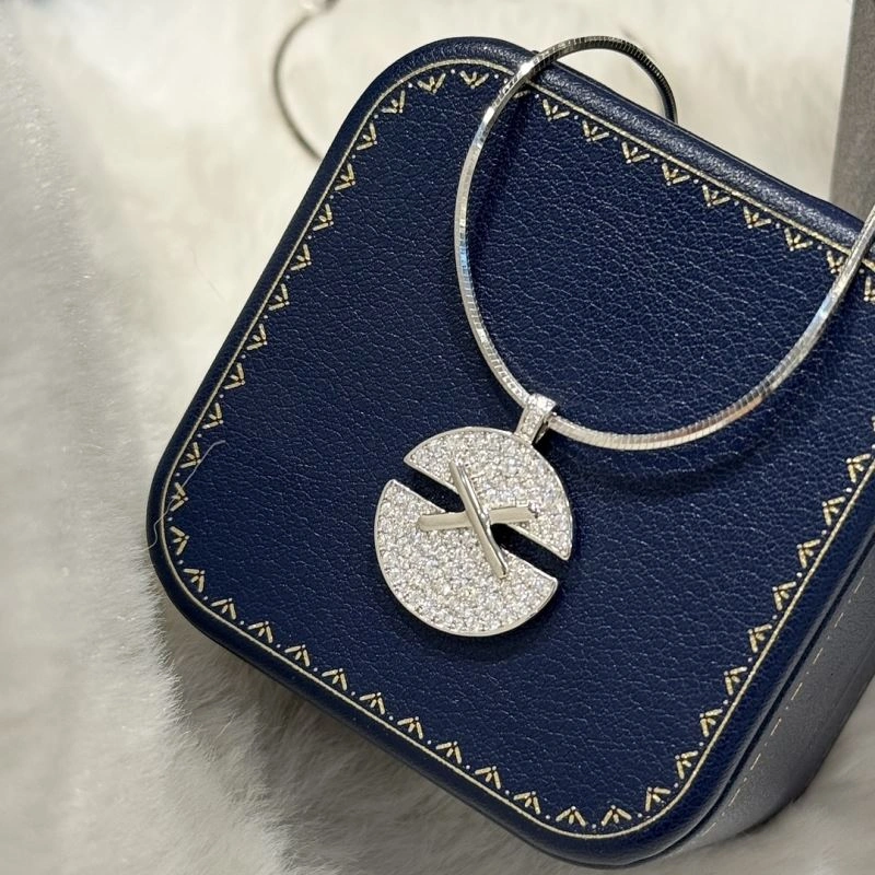 HighPerformance Chaumet Necklaces 213553