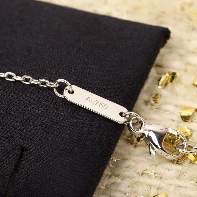 Minimalist Chaumet Necklaces 213543