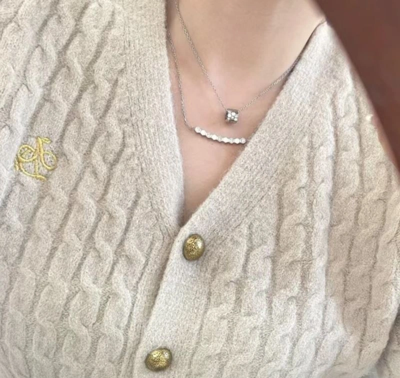 Chaumet Necklaces Effortless 214652