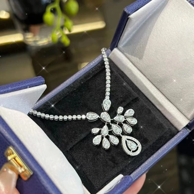 Chaumet Necklaces Seasonal 213107