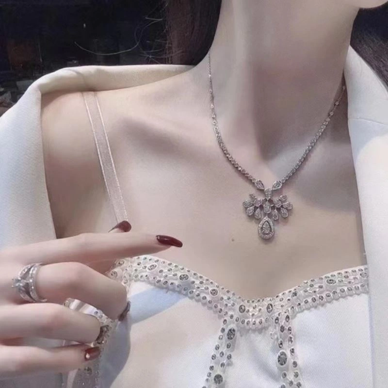 Chaumet Necklaces Seasonal 213107