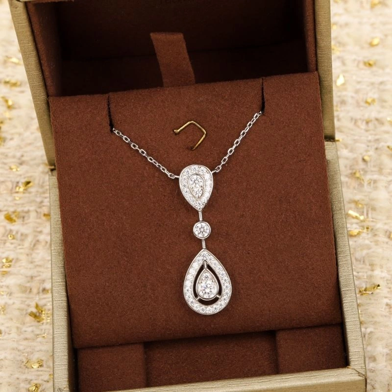 Chaumet Necklaces Resilient 213090