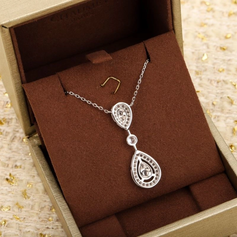 Chaumet Necklaces Resilient 213090