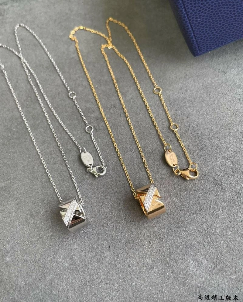 WeatherProof Chaumet Necklaces 212328