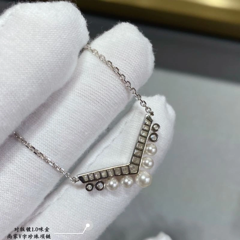 Stylish Chaumet Necklaces 212367