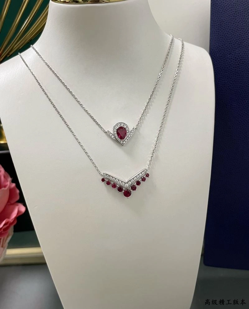 Bold Chaumet Necklaces 212295