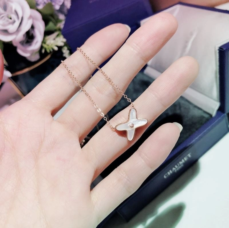 Chaumet Necklaces FreshLook 211406