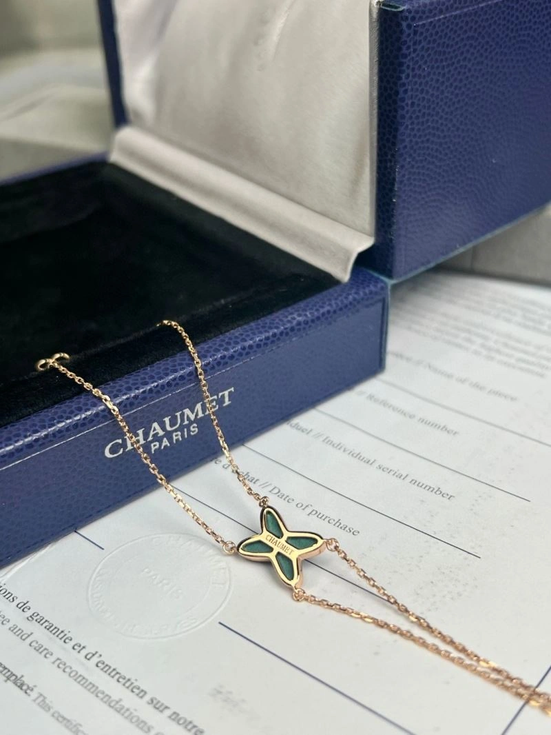 Practical Chaumet Necklaces 211386
