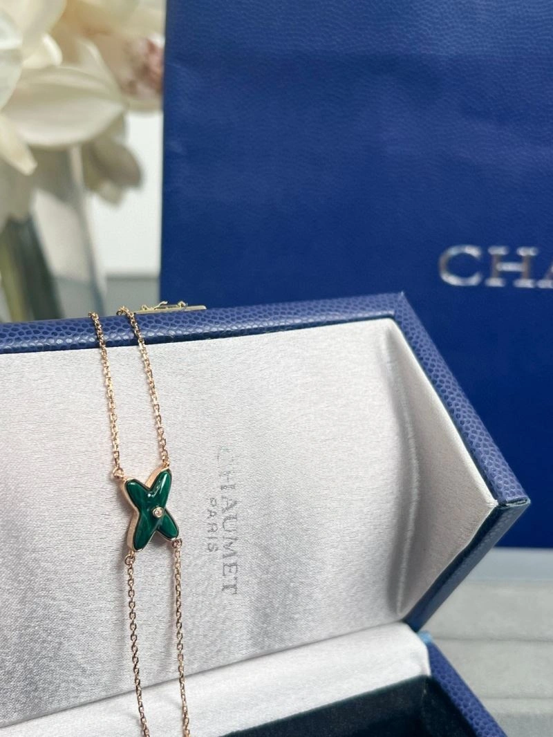 Practical Chaumet Necklaces 211386