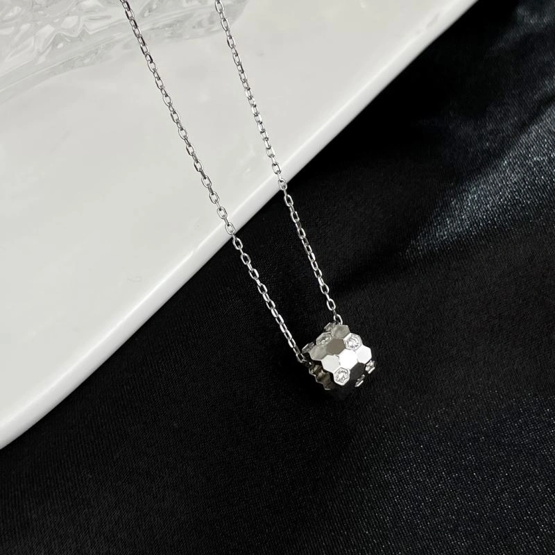 Chaumet Necklaces BestValue 211380