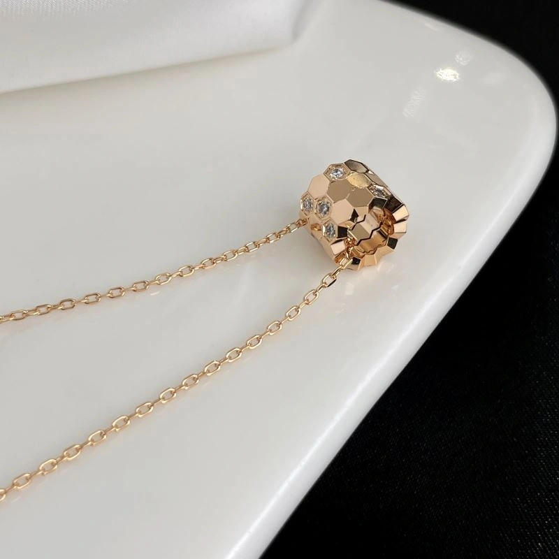 Chaumet Necklaces BestValue 211380