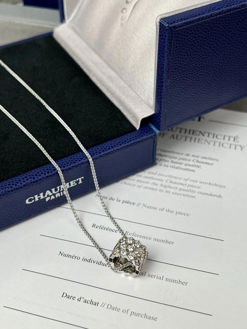 Supportive Chaumet Necklaces 210853