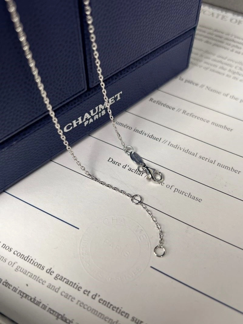 Classic Chaumet Necklaces 210857
