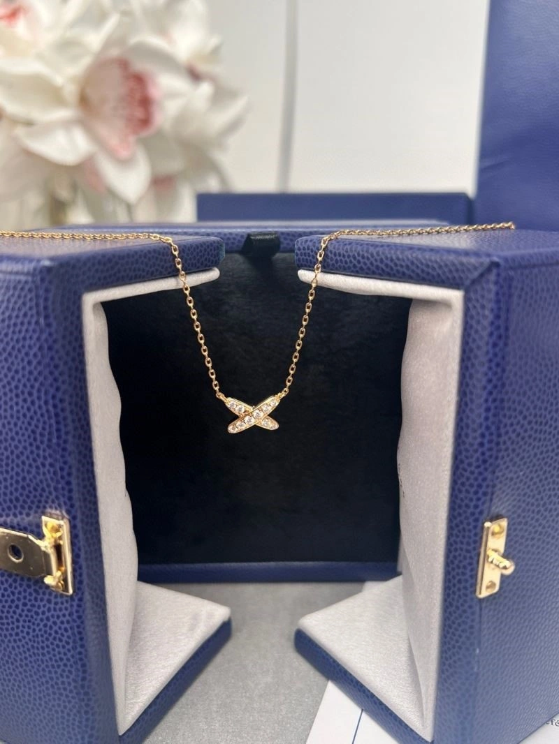 Chaumet Necklaces FreshLook 210851