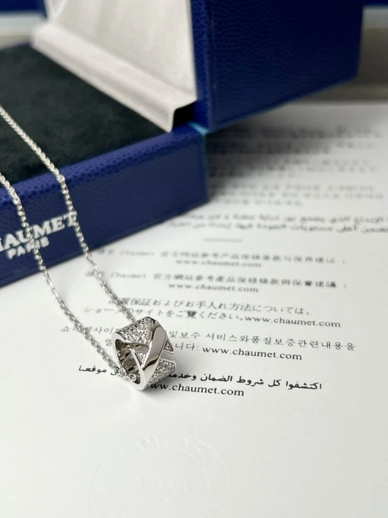 Tailored Chaumet Necklaces 210852