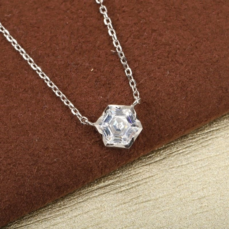 Bright Chaumet Necklaces 209957