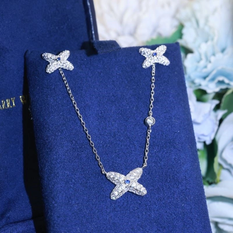 Trendsetting Chaumet Necklaces 209453