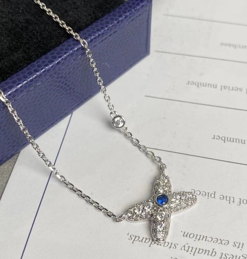 ComfortFit Chaumet Necklaces 209437