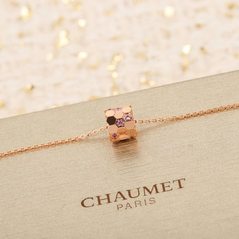 Chaumet Necklaces Lightweight 209441