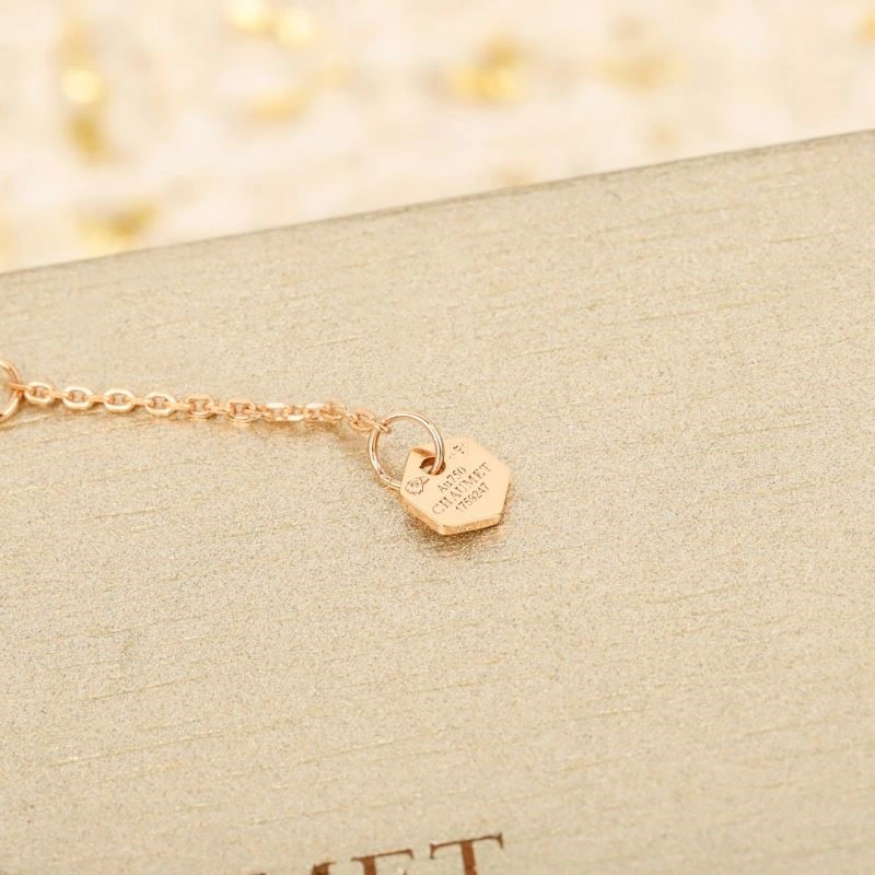 Chaumet Necklaces Lightweight 209441