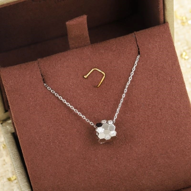 Chaumet Necklaces Lightweight 209456