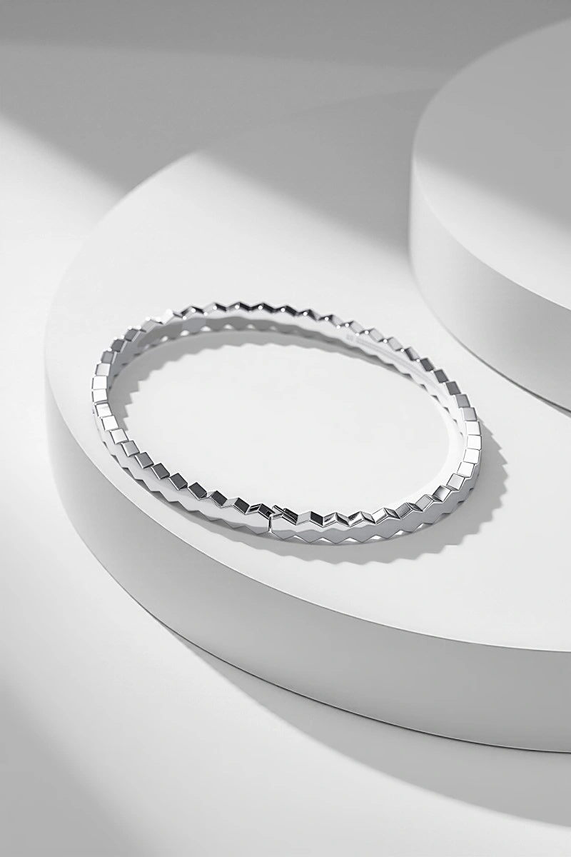 UrbanChic Chaumet Necklaces 208116