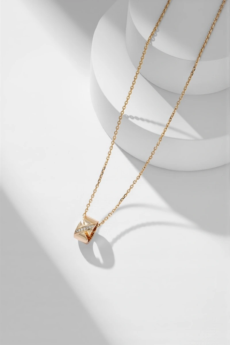 Chaumet Necklaces Bold 208114