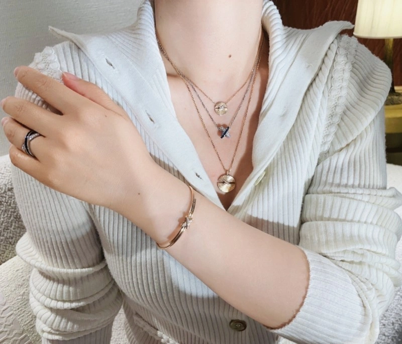Casual Chaumet Necklaces 208110