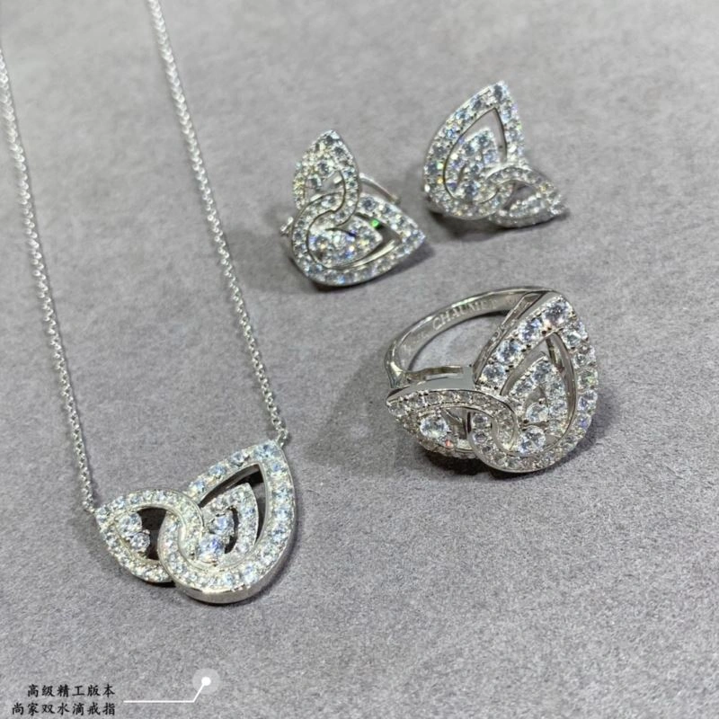 Unique Chaumet Rings 212287