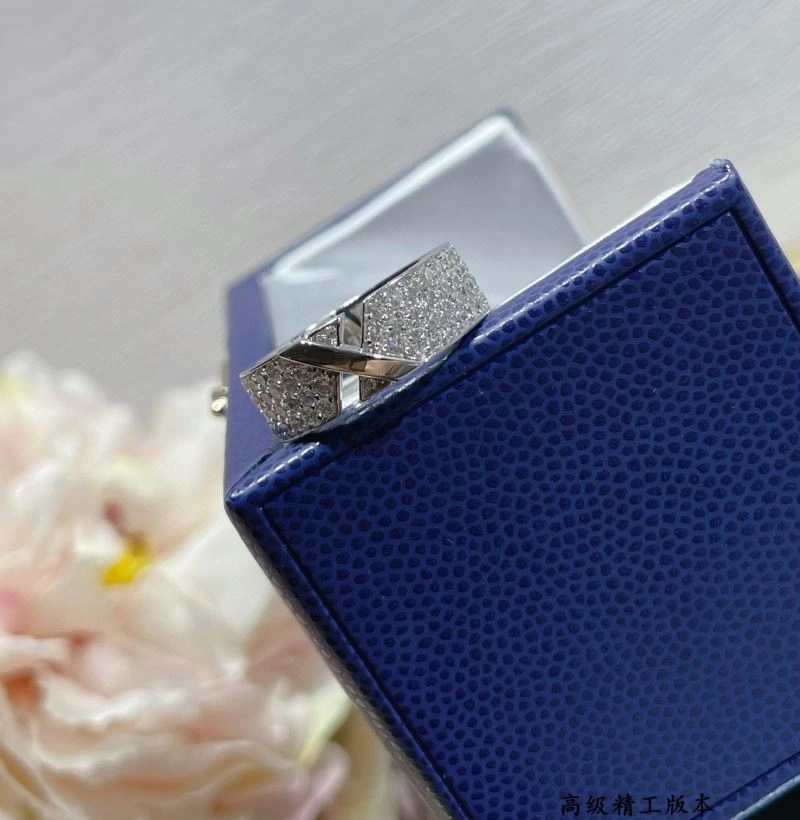 EyeCatching Chaumet Rings 212296