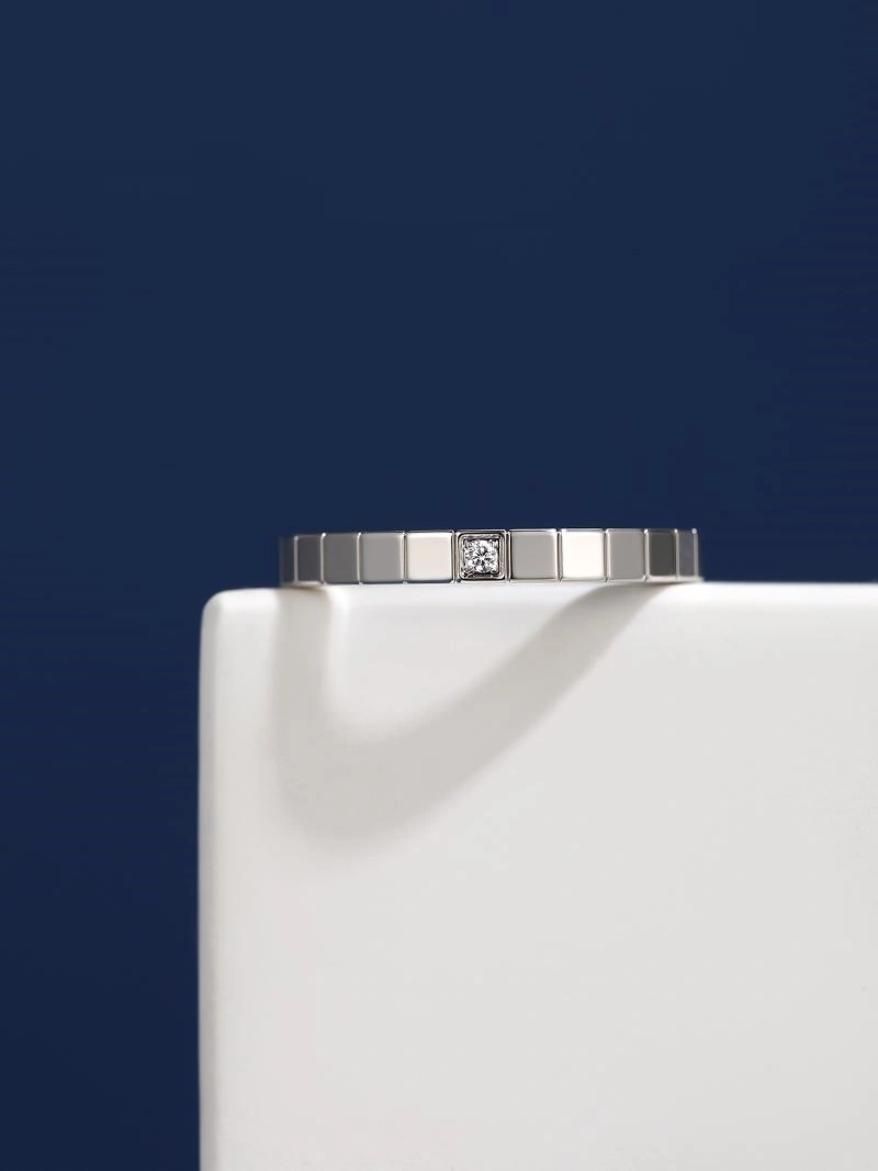 Tailored Chaumet Rings 209442