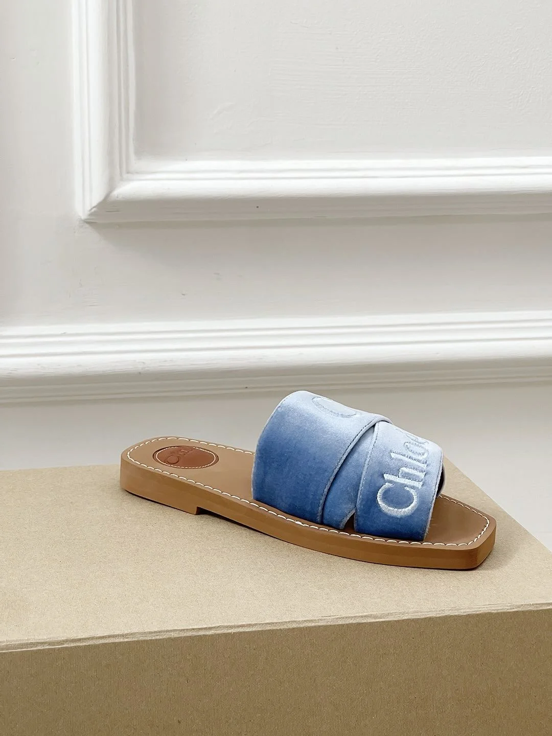 Chloe Sandals Youthful 8188