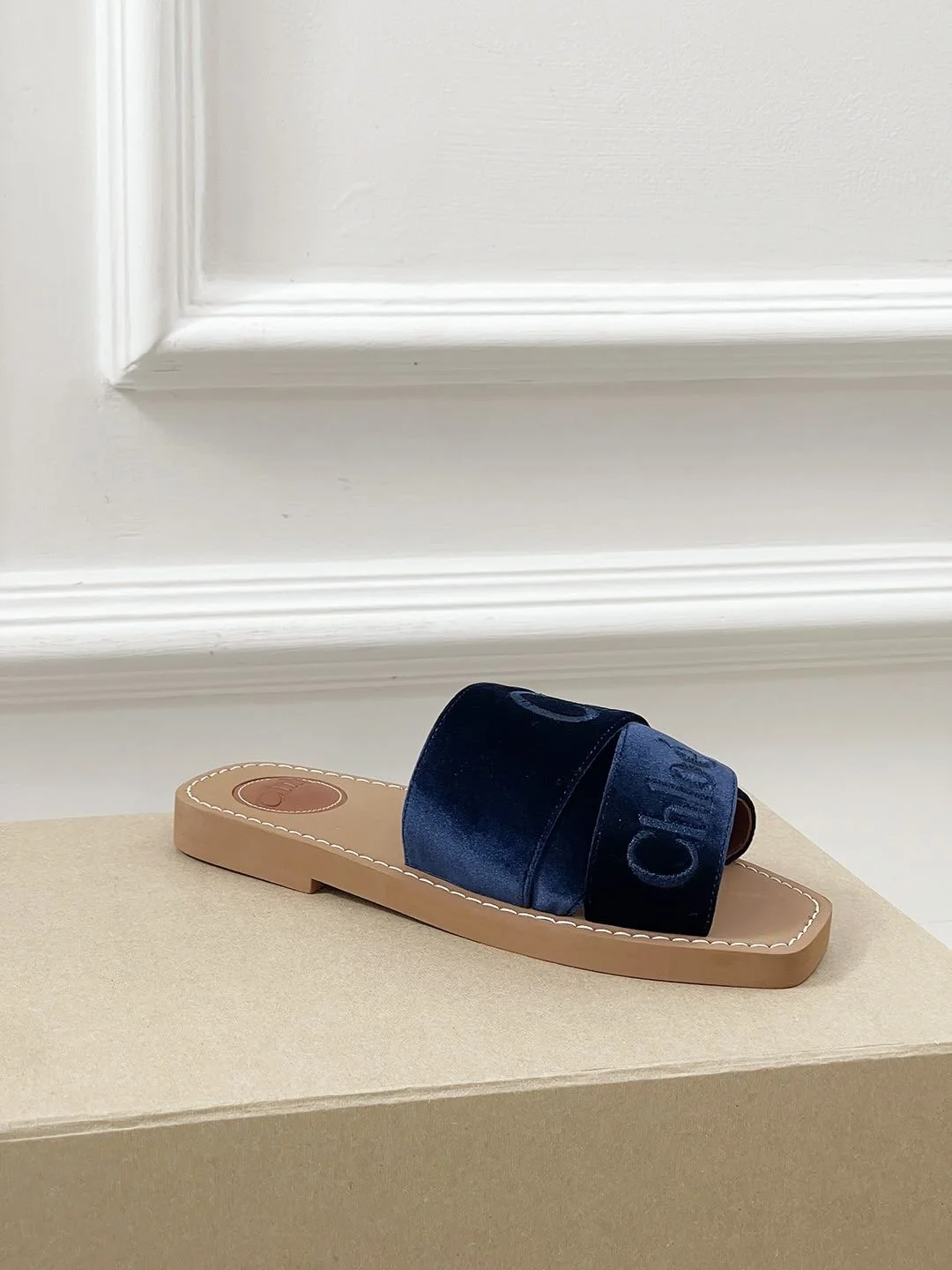 Chloe Sandals TravelReady 8181