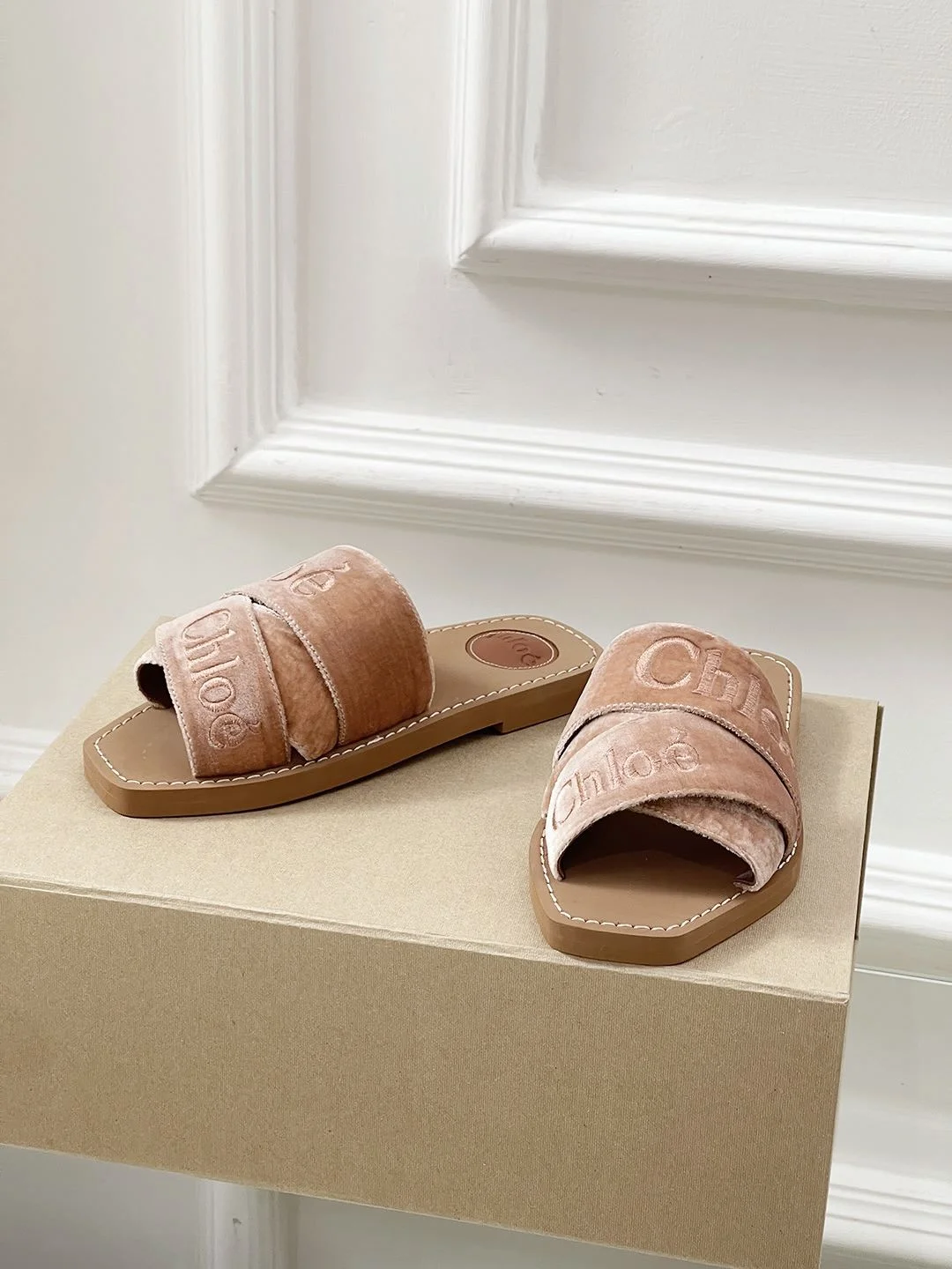 Minimalist Chloe Sandals 8243