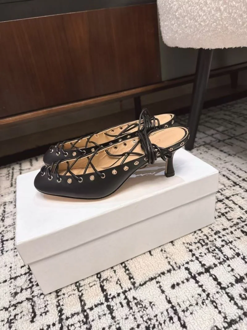 Chic Chloe Sandals 6539