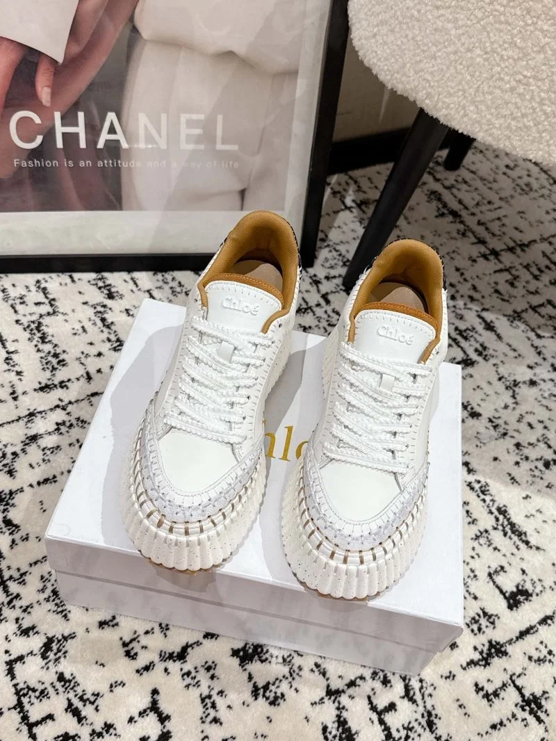Chloe Shoes Sleek 10212
