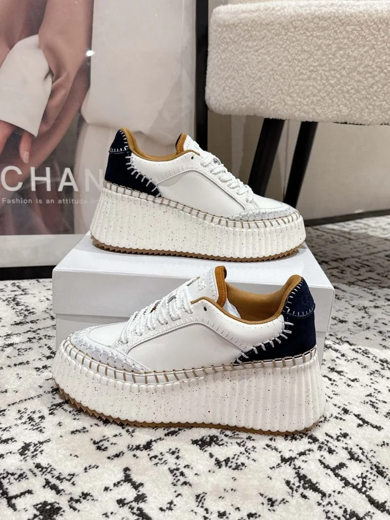 Chloe Shoes Sleek 10212