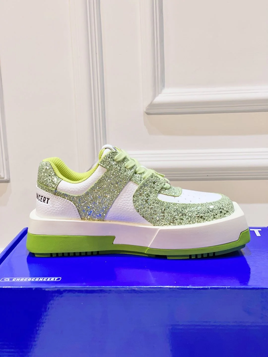 Vibrant Chococoncert Shoes 8184