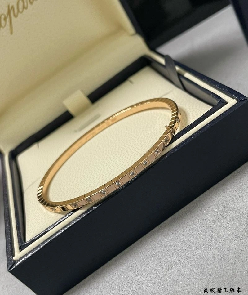 Lightweight Chopard Bracelets 212269